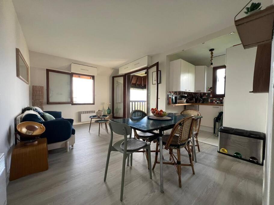 Appart Lumineux Avec Vue Sur Mer A 180 Degres Apartamento Trouville-sur-Mer Exterior foto