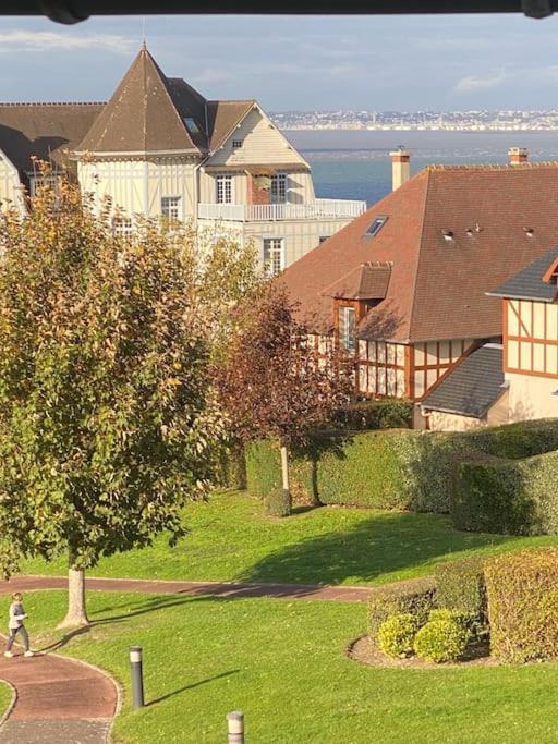 Appart Lumineux Avec Vue Sur Mer A 180 Degres Apartamento Trouville-sur-Mer Exterior foto